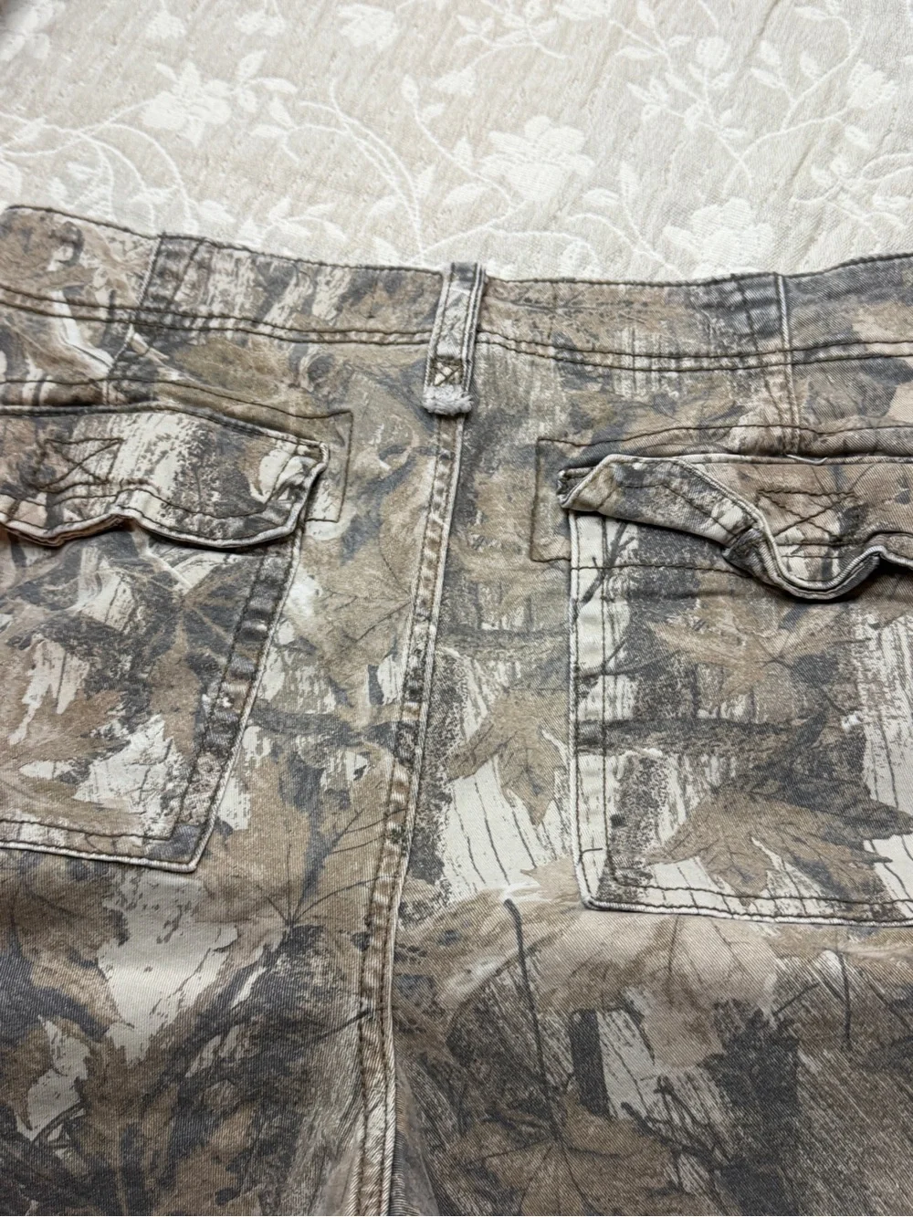 Y2K Hollister Heavyweight Camo Cargo Shorts W31 Customized Cut-Off Utility